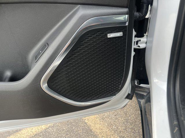 used 2024 Chevrolet Traverse car, priced at $45,999