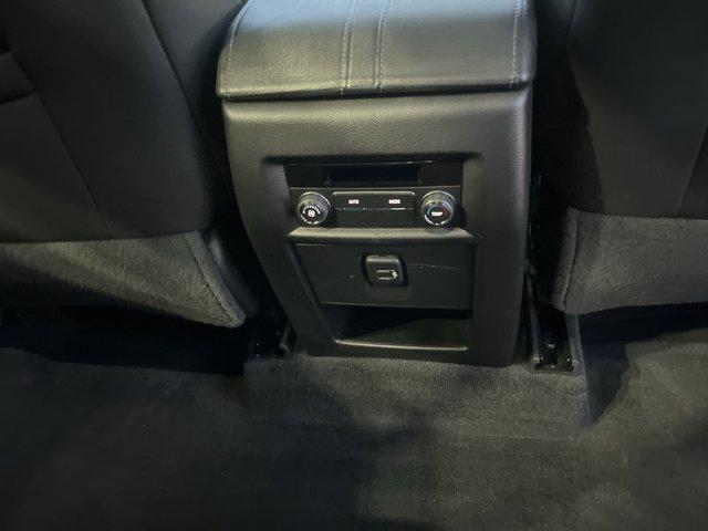 used 2023 Chevrolet Traverse car, priced at $31,999