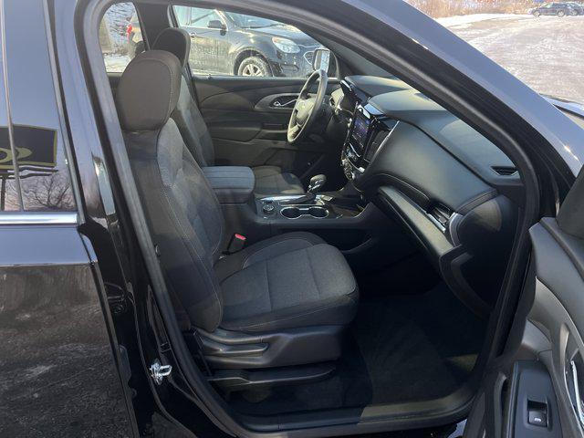 used 2023 Chevrolet Traverse car, priced at $31,999