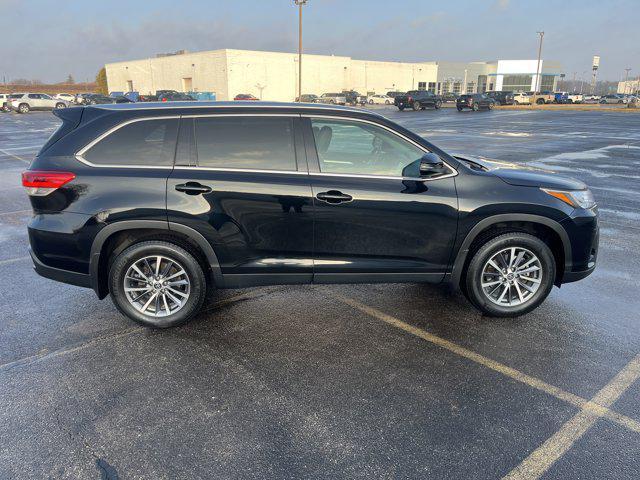 used 2019 Toyota Highlander car, priced at $20,999