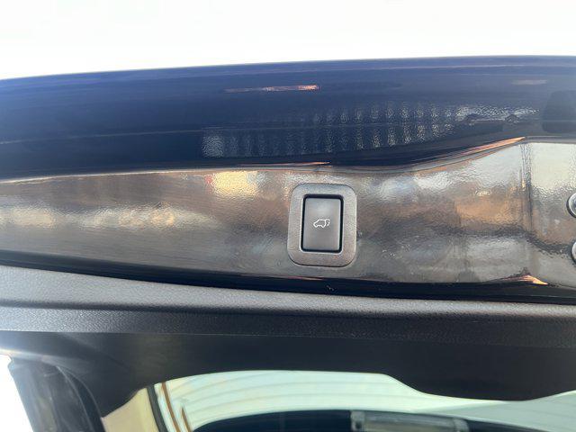 used 2019 Toyota Highlander car, priced at $20,999