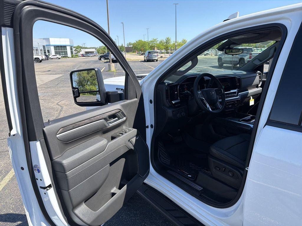 new 2026 Chevrolet Silverado 3500 car, priced at $85,725
