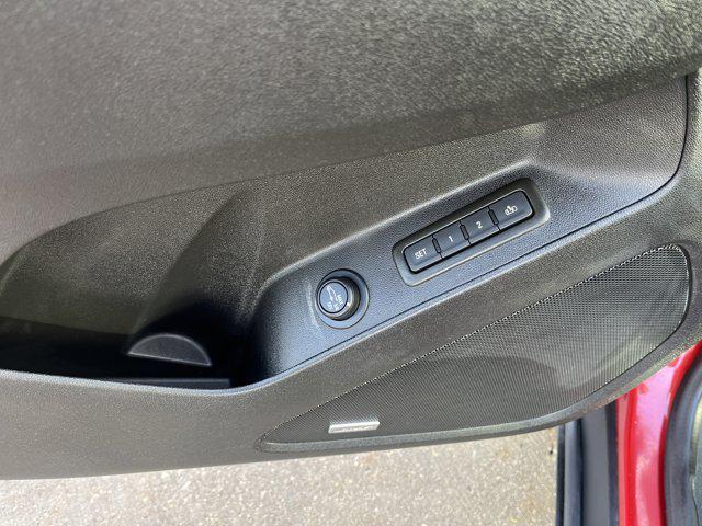 used 2023 Chevrolet Equinox car, priced at $24,999