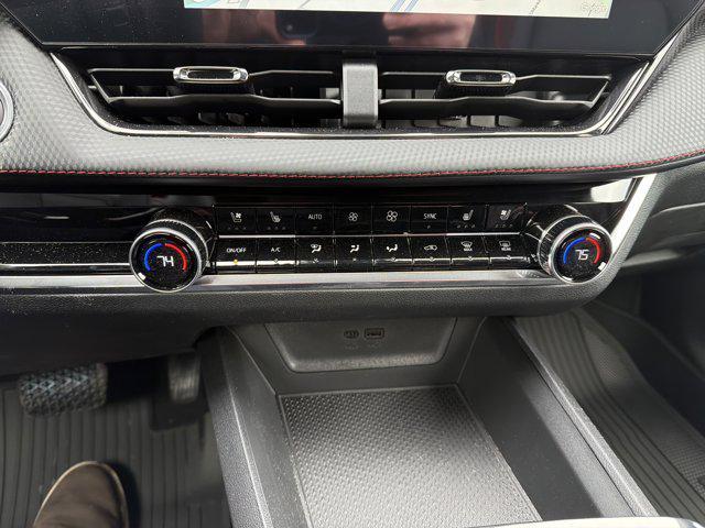 new 2026 Chevrolet Equinox car, priced at $39,365