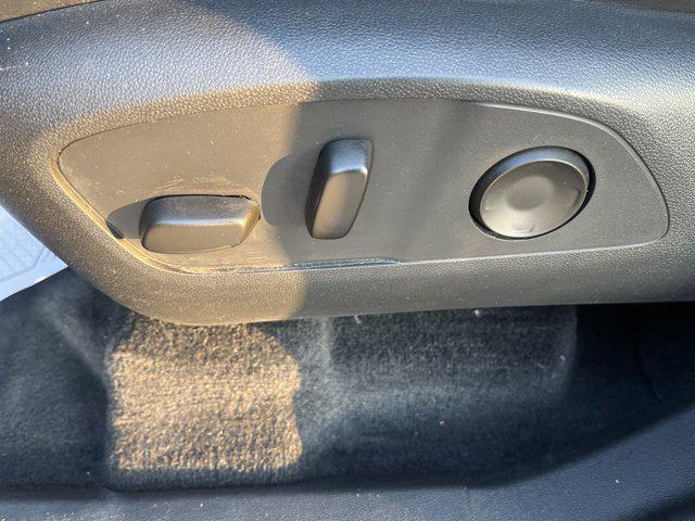 used 2025 Buick Enclave car, priced at $32,999