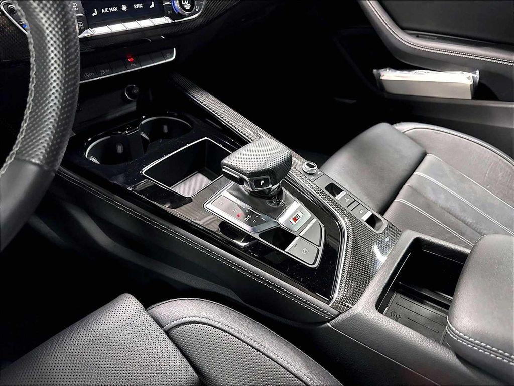 Audi S5 view 17