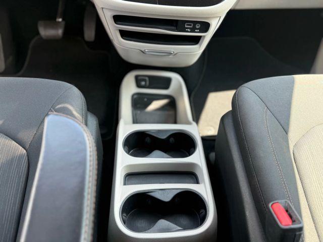 used 2019 Chrysler Pacifica car, priced at $11,770