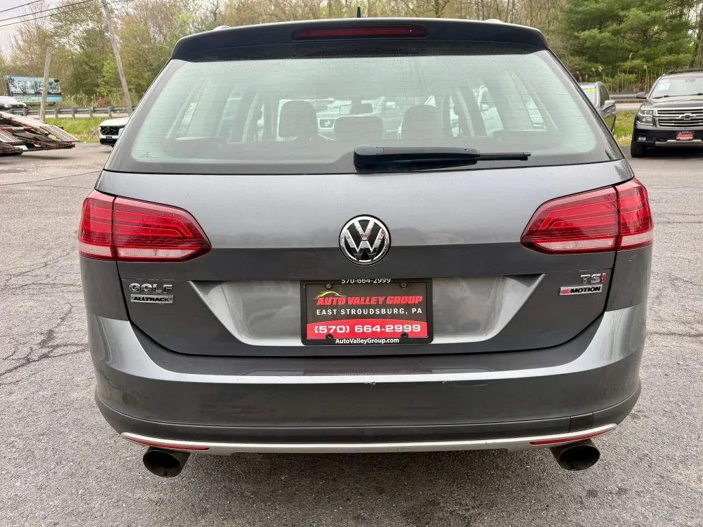 used 2018 Volkswagen Golf Alltrack car, priced at $13,990