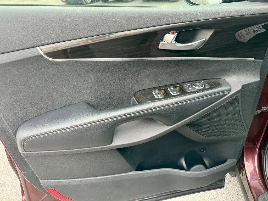 used 2019 Kia Sorento car, priced at $13,990