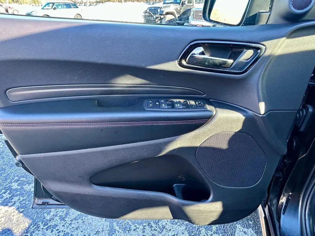 used 2025 Dodge Durango car, priced at $31,990