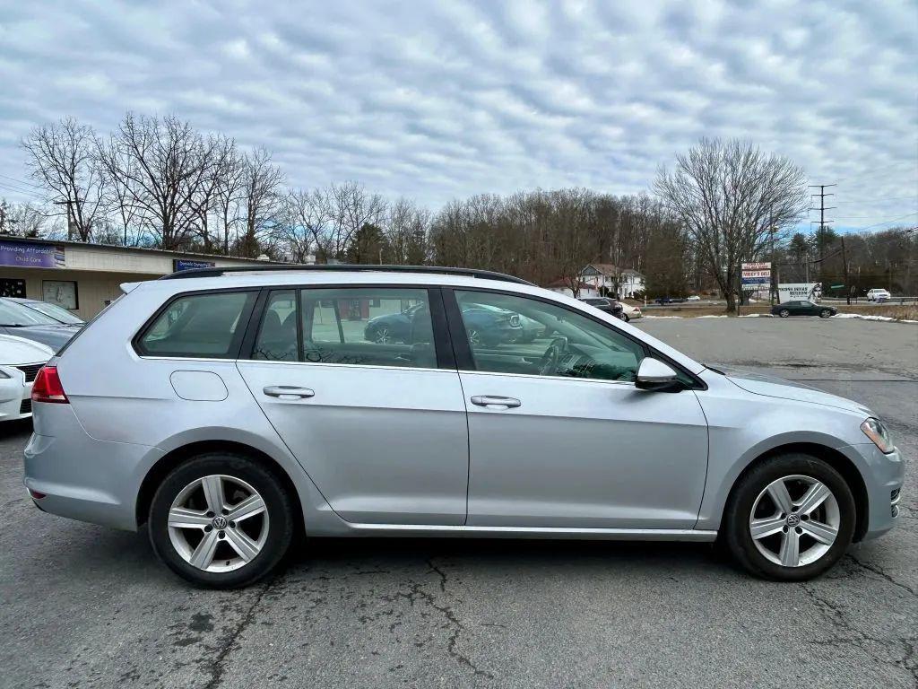 used 2015 Volkswagen Golf SportWagen car, priced at $10,290