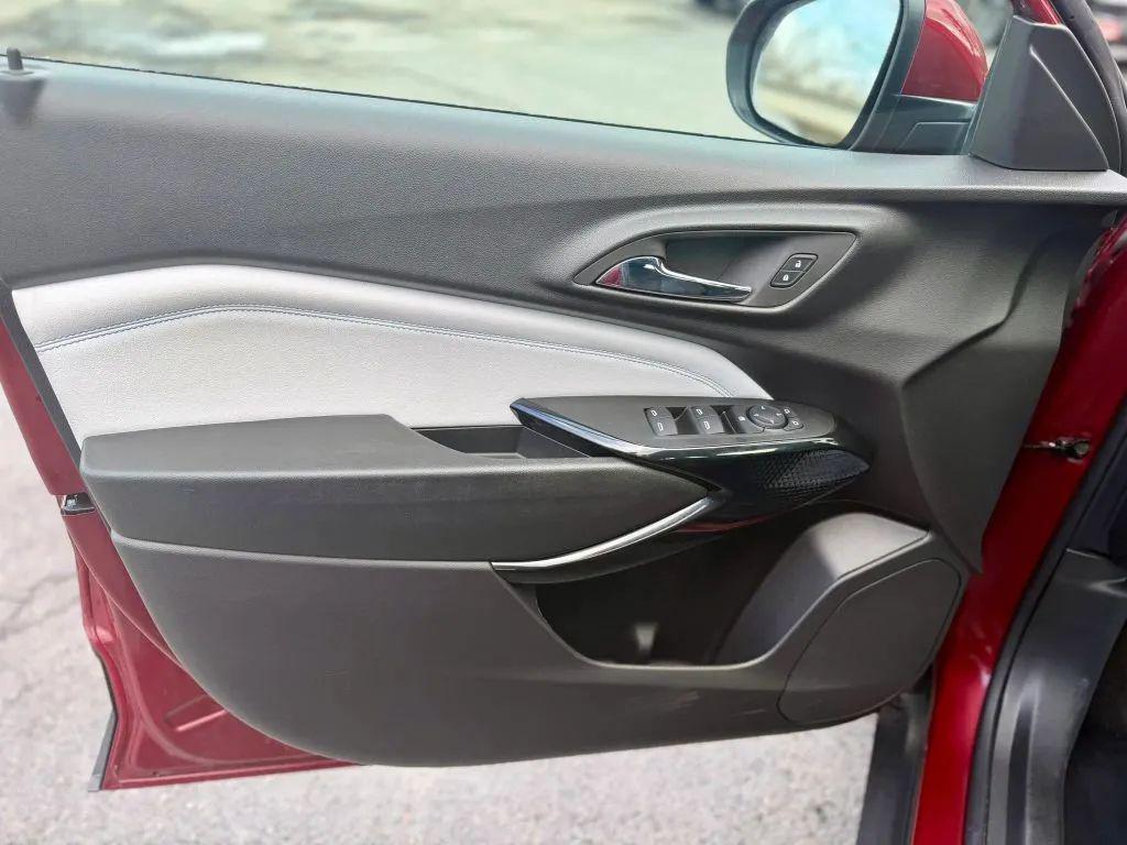 used 2025 Chevrolet Trax car, priced at $19,990