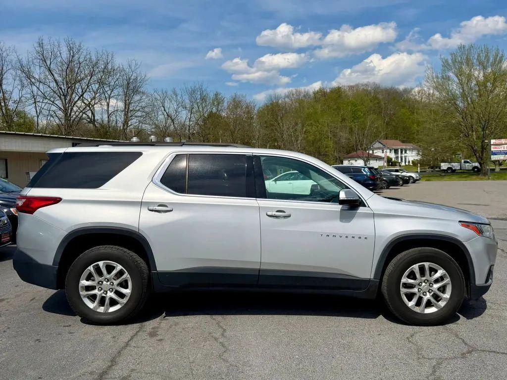 used 2019 Chevrolet Traverse car, priced at $16,890
