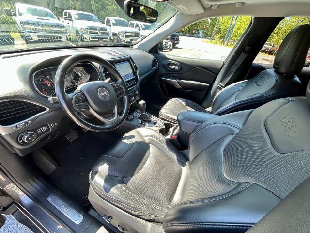 used 2019 Jeep Cherokee car, priced at $14,290