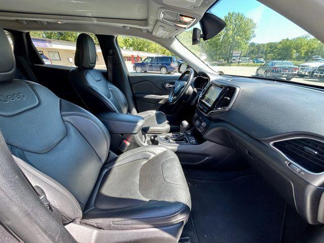 used 2019 Jeep Cherokee car, priced at $14,290