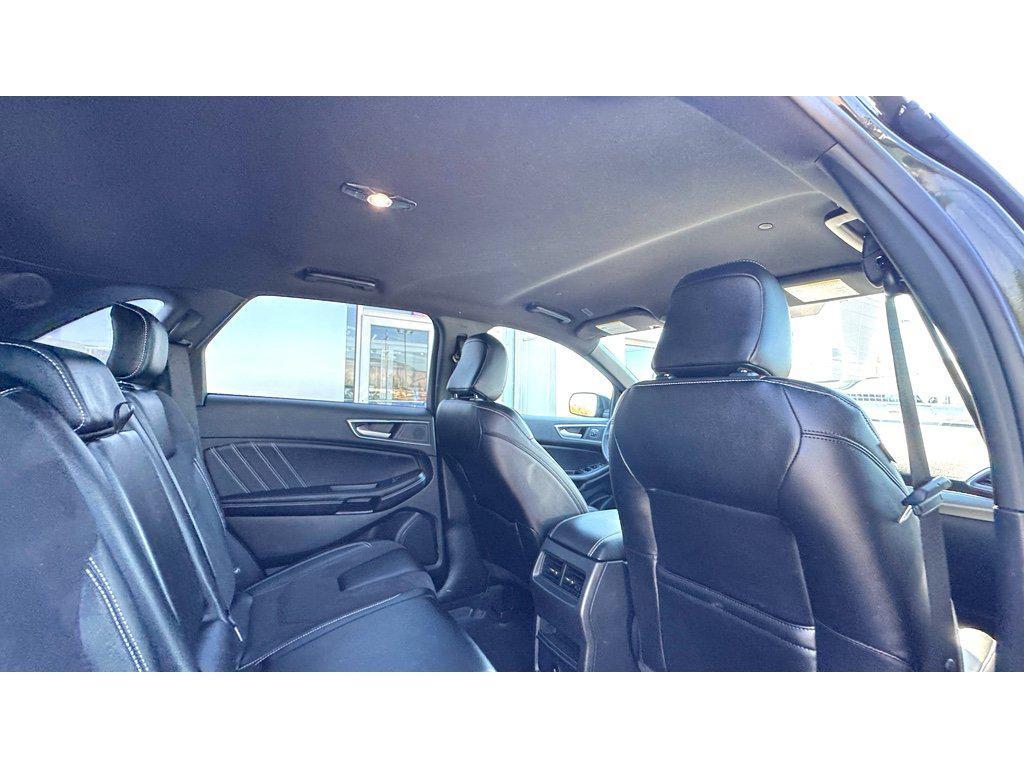 used 2023 Ford Edge car, priced at $33,061
