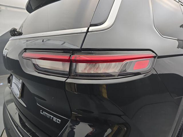 used 2021 Jeep Grand Cherokee L car, priced at $27,400