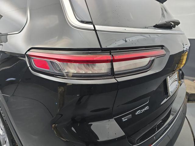 used 2021 Jeep Grand Cherokee L car, priced at $27,400