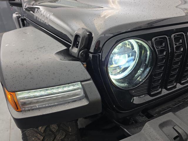 used 2025 Jeep Wrangler car, priced at $36,900