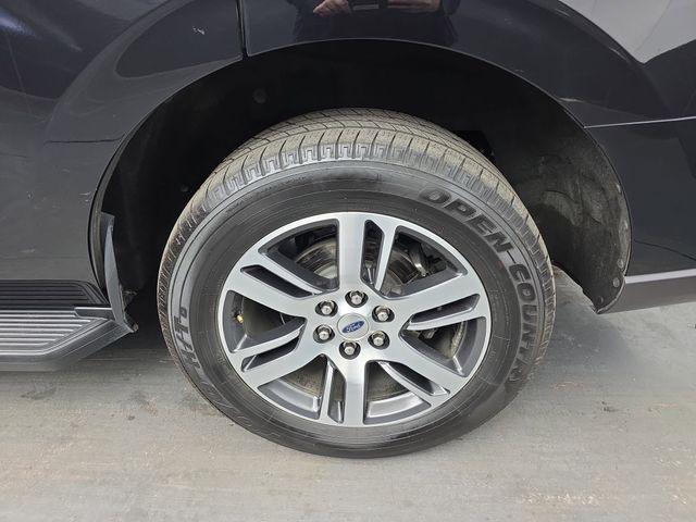 used 2024 Ford Expedition car, priced at $41,300