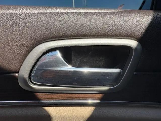 used 2018 Jeep Grand Cherokee car, priced at $13,495