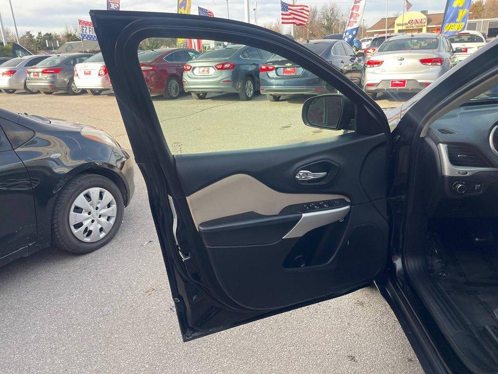 used 2017 Jeep Cherokee car, priced at $8,995