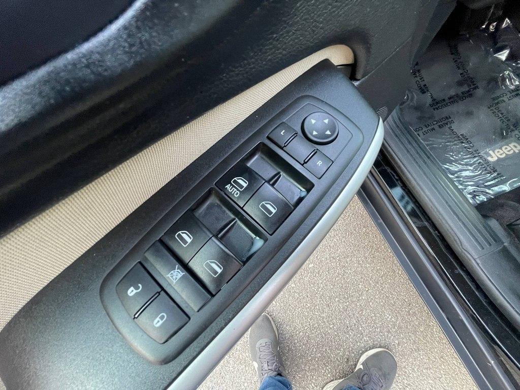 used 2017 Jeep Cherokee car, priced at $8,995