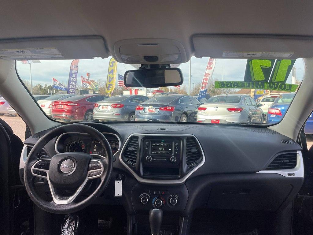 used 2017 Jeep Cherokee car, priced at $8,995