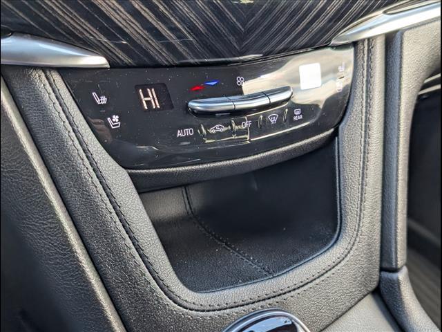 used 2024 Cadillac XT6 car, priced at $39,900