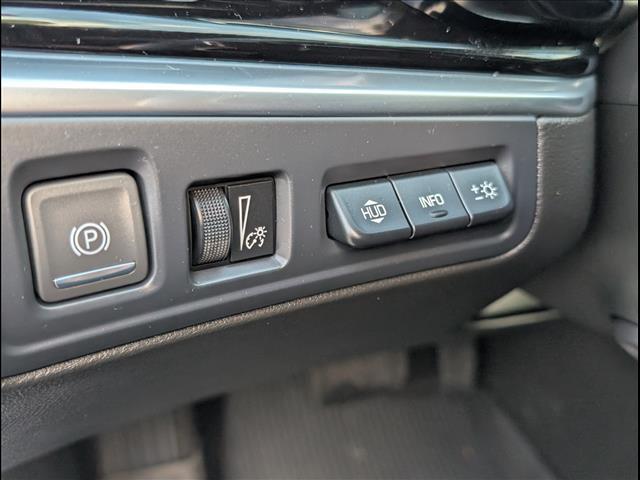 used 2024 Cadillac XT6 car, priced at $39,900