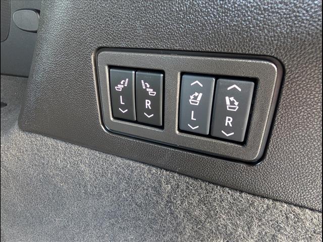 used 2024 Cadillac XT6 car, priced at $39,900