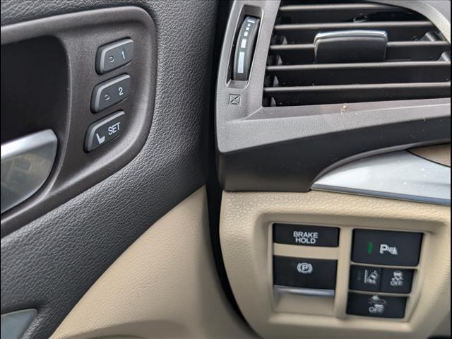 used 2020 Acura MDX car, priced at $24,392