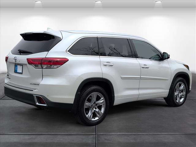 used 2019 Toyota Highlander car, priced at $25,990