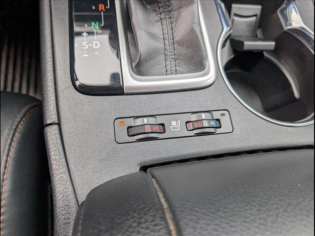 used 2019 Toyota Highlander car, priced at $25,990