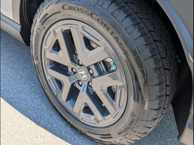 new 2026 Honda CR-V Hybrid car, priced at $40,705