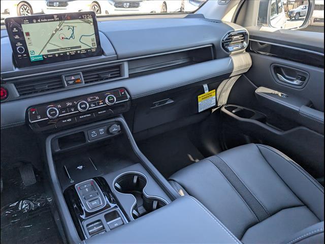 new 2025 Honda Pilot car, priced at $53,750