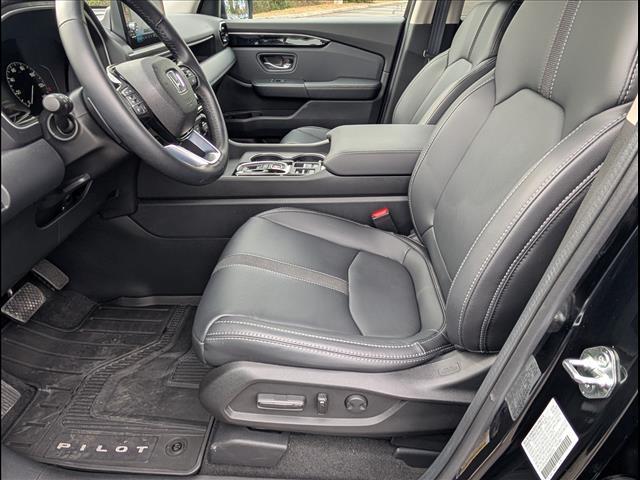 used 2025 Honda Pilot car, priced at $44,891