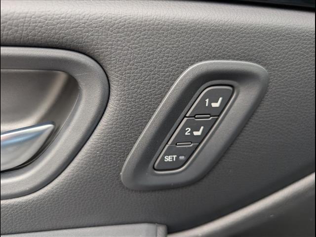 used 2025 Honda Pilot car, priced at $44,891