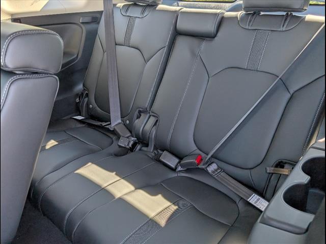 new 2025 Honda Pilot car, priced at $45,450