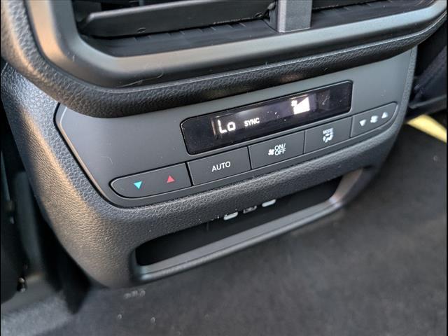 new 2025 Honda Pilot car, priced at $45,450