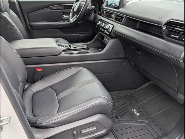 used 2025 Honda Pilot car, priced at $43,992