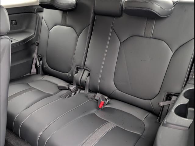 used 2025 Honda Pilot car, priced at $43,992