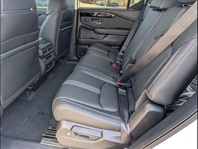 new 2026 Honda Pilot car, priced at $46,445