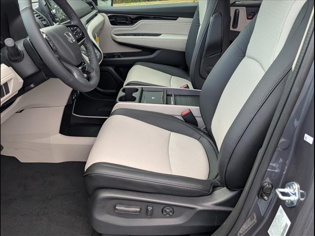 new 2026 Honda Odyssey car, priced at $54,335