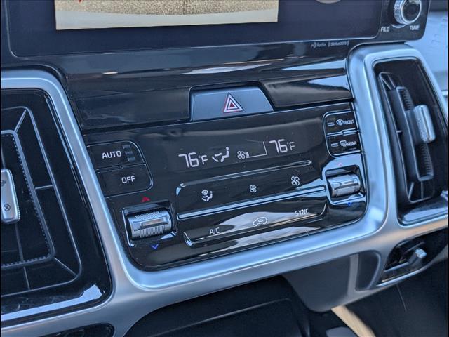 used 2022 Kia Sorento car, priced at $23,393