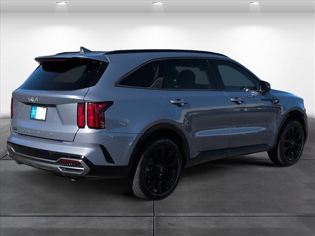 used 2022 Kia Sorento car, priced at $23,393