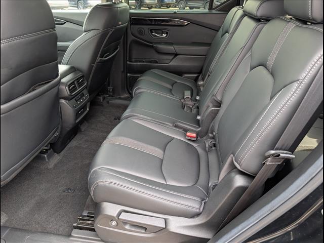 used 2025 Honda Pilot car, priced at $44,990