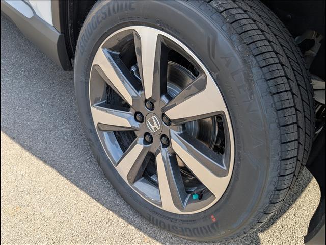 new 2025 Honda Pilot car, priced at $51,550