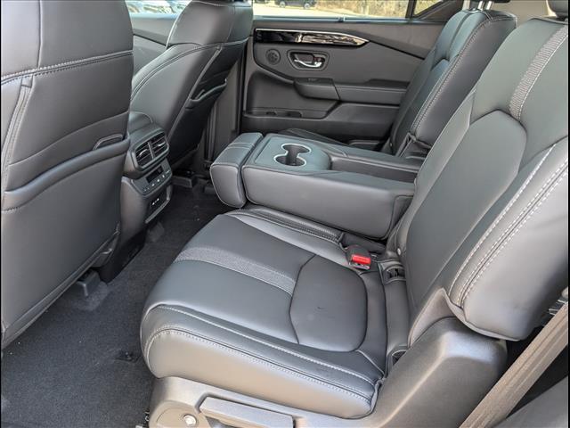 new 2025 Honda Pilot car, priced at $51,550