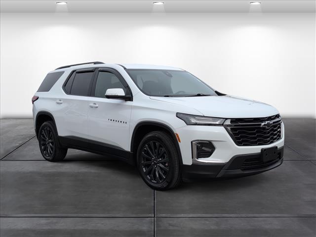used 2023 Chevrolet Traverse car, priced at $35,900